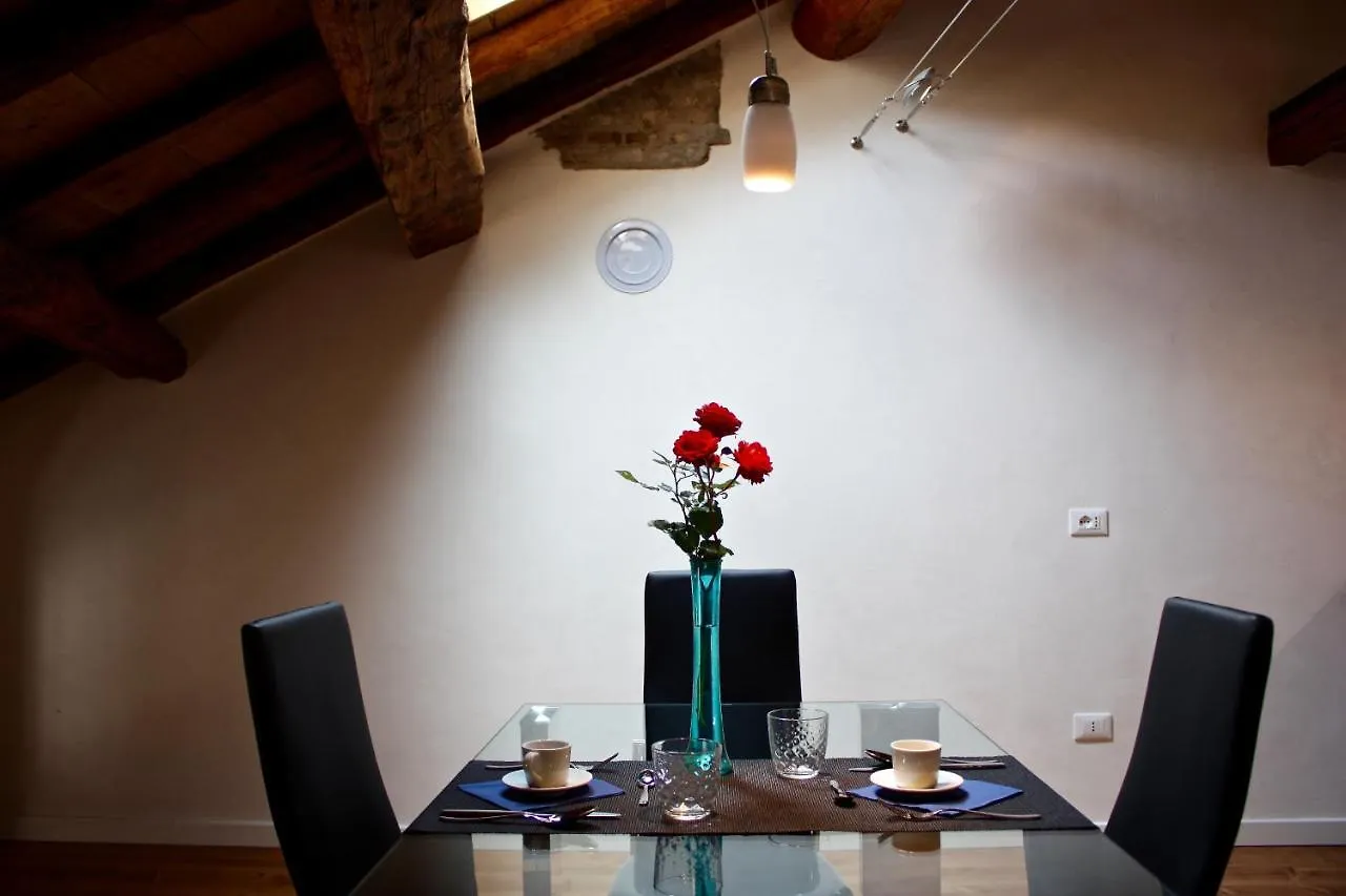 Suite Pasqualigo - Feltre Tra Venezia E Le Dolomiti 0*,
