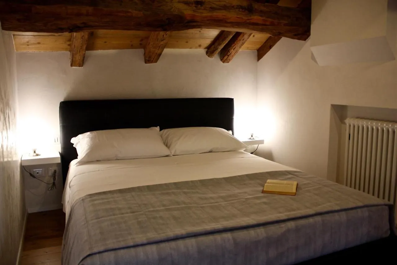 Suite Pasqualigo - Feltre tra Venezia e le Dolomiti 0*,  Italia