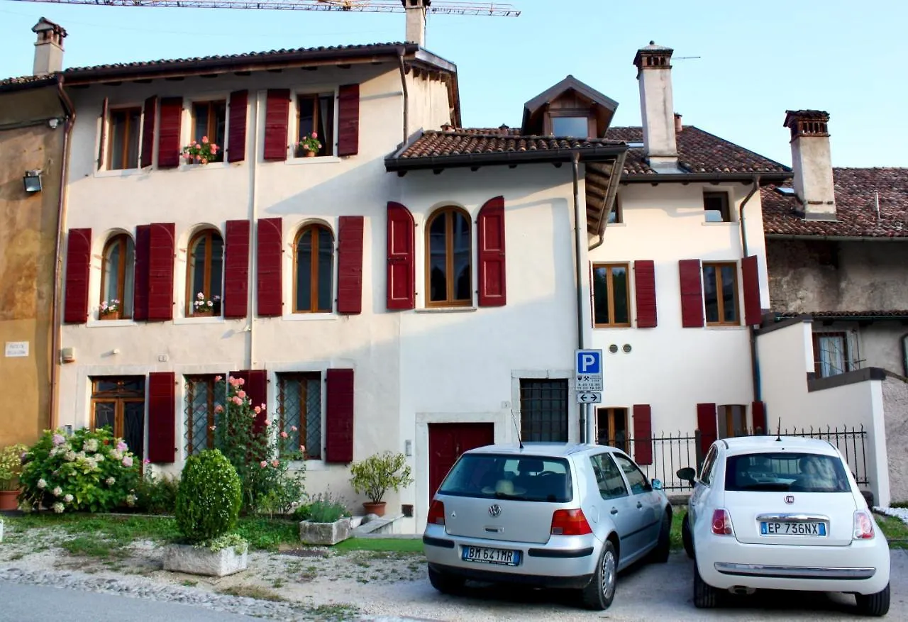 Suite Pasqualigo - Feltre tra Venezia e le Dolomiti 0*,  Italia
